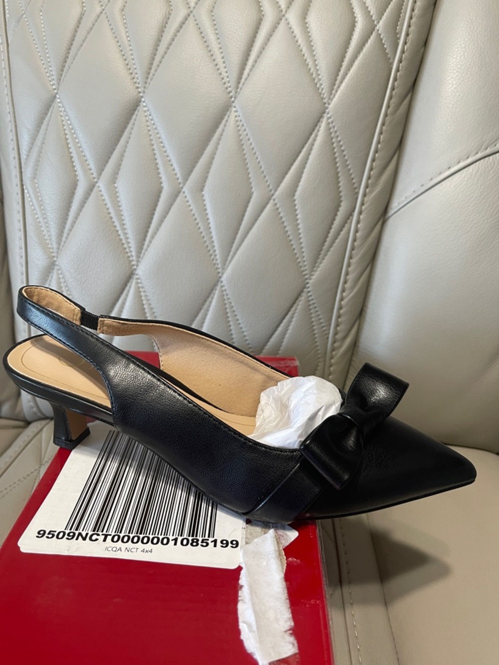 Journee Collection Black Slingback Pointed Toe Mid Heel with Bow